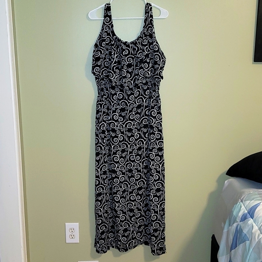 Maxi dress that cinches in all the right places
